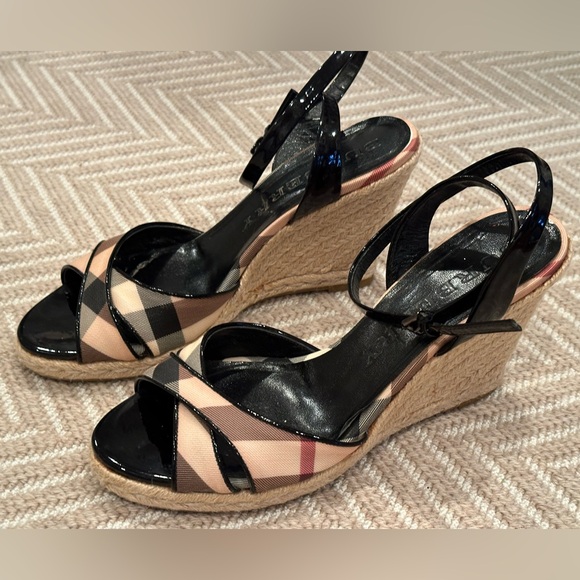 Burberry Wedge Sandals Size 41 Like New - Picture 1 of 6